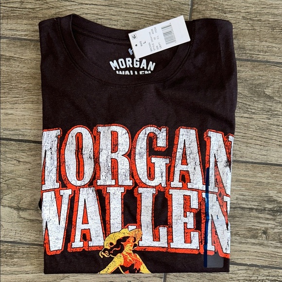 Women’s Morgan Wallen Long Live Cowgirls' Graphic Tee - Picture 2 of 3